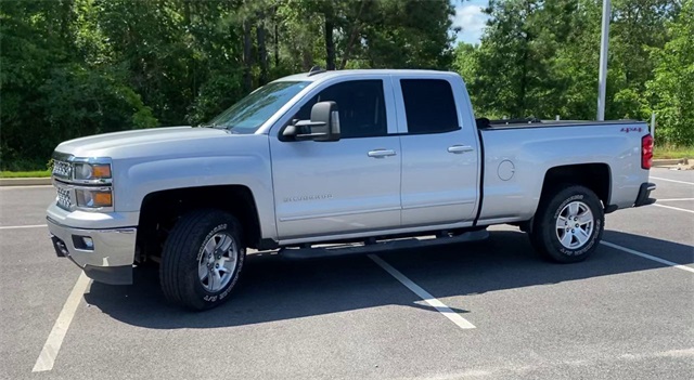 Pre-Owned 2015 Chevrolet Silverado 1500 LT 4WD 4D Double Cab